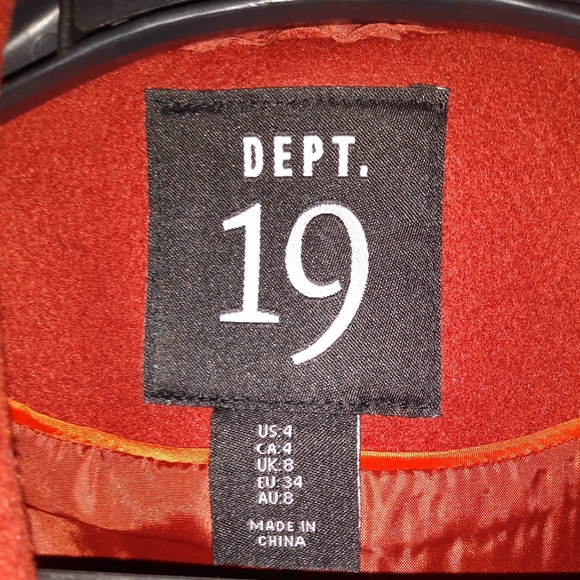 Rust-red color coat - Picture 3 of 8